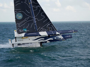 Tout schuss devant, en godille derrière