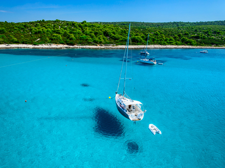 L'eau cristalline de l'archipel des Kornati