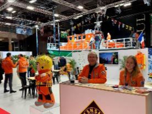 Les Sauveteurs en Mer au Nautic avec un navire de sauvetage de 15 mètres