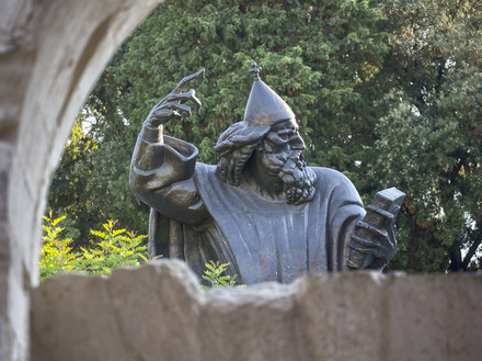N'oubliez pas de frotter le gros orteil de la statue Grgur Ninski et de faire un voeu !  N'oubliez pas de frotter le gros orteil de la statue Grgur Ninski et de faire un voeu !