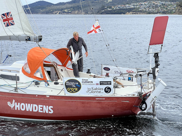 Simon a passé plus de temps au mouillage qu'il ne le souhaitait, mais il sera en mer dés vendredi. Nautisme Article