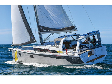 L'Ovni 400 de Alubat, archétype du voilier de grande croisière moderne -  L'Ovni 400 de Alubat, archétype du voilier de grande croisière moderne -