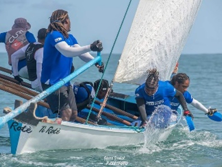 L'école de la yole ronde : la BB yole : 6,30 m seulement mais la même passion dévorante L'école de la yole ronde : la BB yole : 6,30 m seulement mais la même passion dévorante