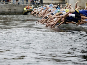 JO-2024: nager dans la Seine, longtemps une chimère, presque une réalité
