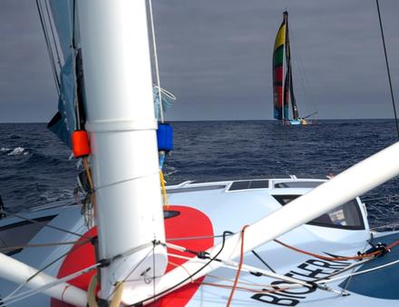 Les concurrents de The Ocean Race naviguent à vue après trois semaines de course ! - Nautisme Article