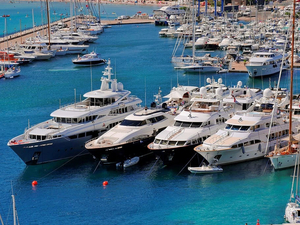 Corse: des amarrages pour yachts financés par le fonds vert du gouvernement