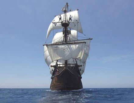 La nouveauté cette année est la venue de la réplique d'un galion espagnol du XVIIIème siècle « El Galeón », un trois-mâts d'une longueur de 51 mètres. Nautisme Article