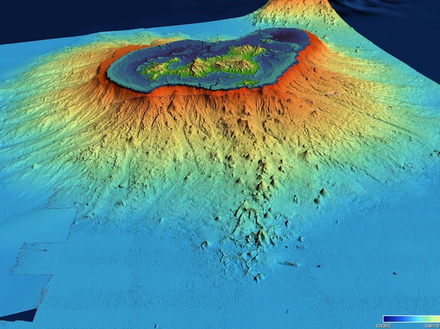 Modélisation des fonds marins mahorais. On peut y voir la ride volcanique Est-Mayotte avec le nouveau volcan. Nautisme Article