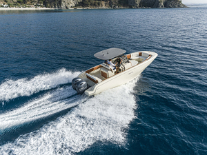 Vanilla Sea Chartering Network : toute la gamme Capoforte disponible à la location