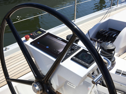 Moniteur sur X-Yachts Moniteur sur X-Yachts