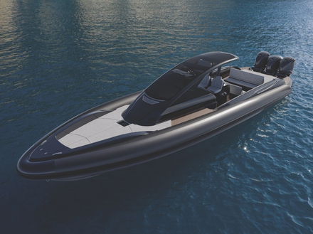 le Turismo 9.5 offre un design particulièrement agressif et racé, et une série de nouvelles caractéristiques : un arrière spacieux avec un coin repas en forme de U pour 6/8 personnes qui peut être transformé le Turismo 9.5 offre un design particulièrement agressif et racé, et une série de nouvelles caractéristiques : un arrière spacieux avec un coin repas en forme de U pour 6/8 personnes qui peut être transformé