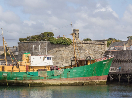 La visite du chalutier La visite du chalutier