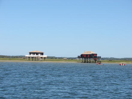 Les Cabanes tchanquées de l'île aux Oiseaux Les Cabanes tchanquées de l'île aux Oiseaux