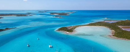 Bernard Arnault possède sa propre île privée, Indigo Island, dans l?archipel des Bahamas.