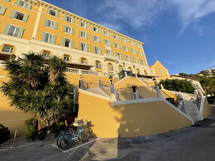 Hôtel Saint-Paul, ancien séminaire, à Nice Hôtel Saint-Paul, ancien séminaire, à Nice