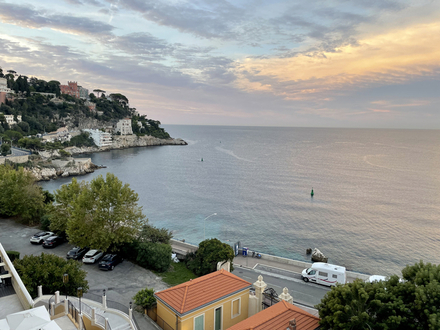 Vue depuis la chambre, sur la baie de Nice