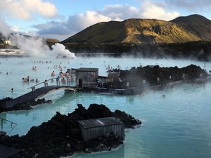 Islande : le site touristique du Lagon bleu fermé, risque d'éruption