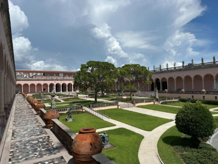 Les galeries d'exposition sont situées dans ce bâtiment