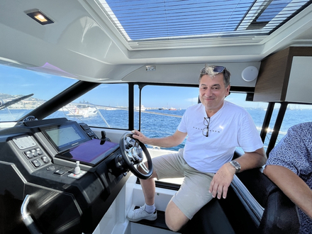 Mario Celegin est l'ingénieur en charge du concept et il collecte l'avis de nombreux utilisateurs. L'écran horizontal est l'interface qui permet la gestion du système. Mario Celegin est l'ingénieur en charge du concept et il collecte l'avis de nombreux utilisateurs. L'écran horizontal est l'interface qui permet la gestion du système.