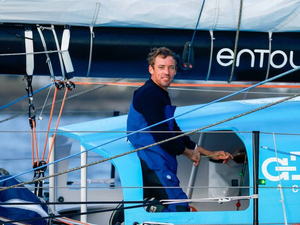 Thomas Ruyant (For People) boucle le parcours à la 17e place !