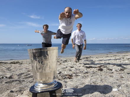 Le podium de La Solitaire du Figaro Paprec : Corentin Horeau, Basile Bourgnon, Loïs Berrehar. Nautisme Article