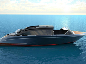 Wooden Boats Limotender Blu 8.3M : le charme de la dolce vita