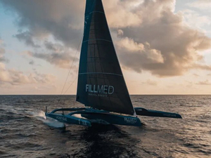 ARKEA ULTIM CHALLENGE : Un duel à couteaux tirés et une flotte étirée