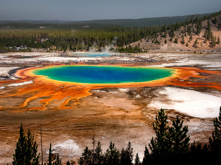 Grand Prismatic Spring, un véritable arc-en-ciel aux Etats-Unis Grand Prismatic Spring, un véritable arc-en-ciel aux Etats-Unis