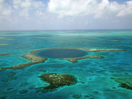 Trou bleu à Belize en Amérique Centrale Nautisme Article