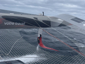 ARKEA ULTIM CHALLENGE : avarie majeure pour Anthony Marchand !