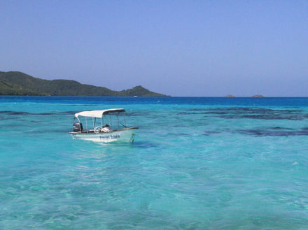 Une eau turquoise à Providencia en Colombie