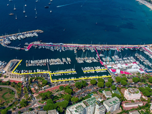 Cannes Yachting Festival : création d'une marina pour les bateaux à moteur à Port Canto
