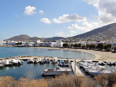 Le port de Parikia, à la découverte de Paros Le port de Parikia, à la découverte de Paros