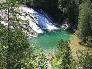 Bain nordique flottant, soins sous les aurores boréales... Au Canada, l'incroyable expérience du bien-être thermal