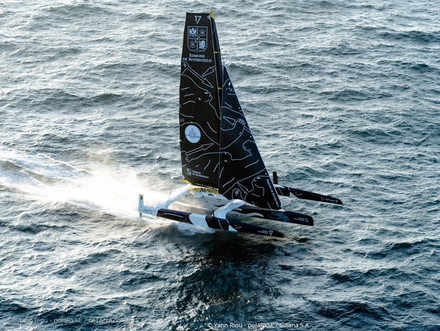 Maxi Edmond de Rothschild, skipper Charles Caudrelier