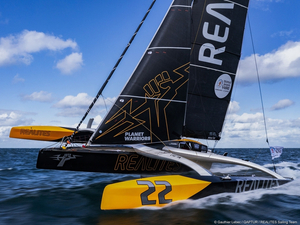 REALITES, premier trimaran Ocean Fifty à remettre à l'eau après la Transat Jacques Vabre