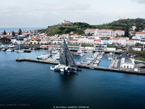 Charles Caudrelier et le Maxi Edmond de Rothschild toujours en escale aux Açores
