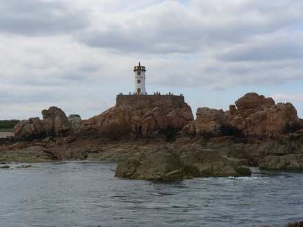 Phare de Paon, île de Bréhat  Phare de Paon, île de Bréhat