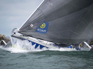 Loïs Berrehar (Skipper Macif 2022) s'impose sur la première manche de la Solo Guy Cotten 2024