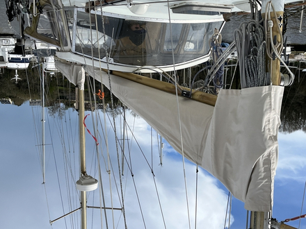 Lazy bag pour protéger la grand-voile