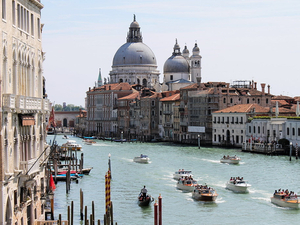 Surtourisme: Venise lance fin avril son billet d'entrée pour les visiteurs d'un jour