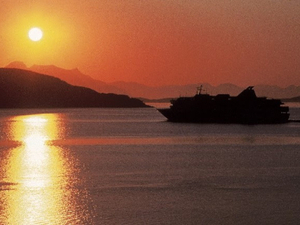 A la découverte du Soleil de Minuit lors d'une croisière en Norvège