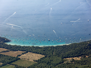 Porquerolles : inauguration d'une canalisation sous-marine pour ravitailler l'île en eau potable