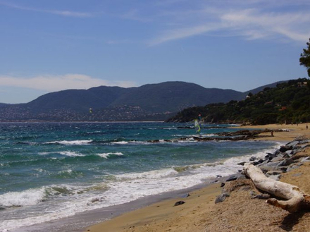 Les plages françaises doivent réunir de nombreux critères pour l'obtention du label. Les plages françaises doivent réunir de nombreux critères pour l'obtention du label.