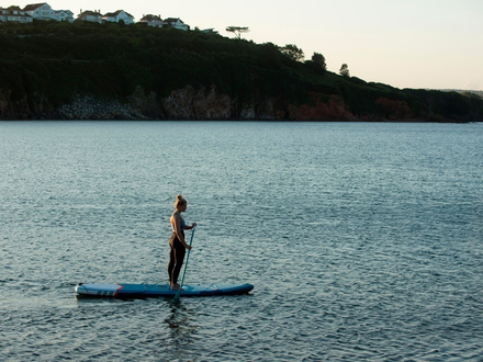 Vous pourrez pratiquer de nombreuses activités nautiques à terre comme en mer, une autre façon de découvrir la région !