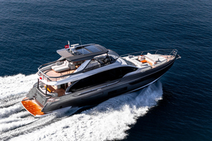 Essai Azimut Fly 72 : l'art de vivre à l'italienne