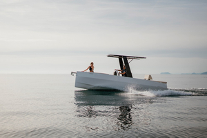 Naviguez sans bruit et sans émissions avec SolarBoats