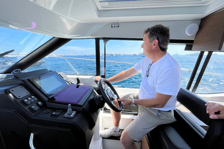 Le plus important est de ne pas s'apercevoir que l'on navigue en hybride. Comme sur une automobile actuelle. Le plus important est de ne pas s'apercevoir que l'on navigue en hybride. Comme sur une automobile actuelle.