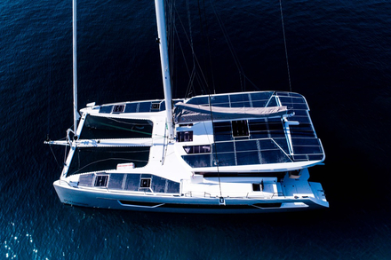 La transition ecologique de la plaisance est en marche et le solaire en est une donnee essentielle. Ici le New Windelo 50. La transition ecologique de la plaisance est en marche et le solaire en est une donnee essentielle. Ici le New Windelo 50.