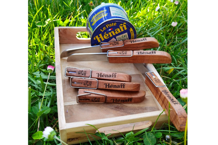Edition spéciale entre les couteaux Iniz et le pâté Hénaff Nautisme Article